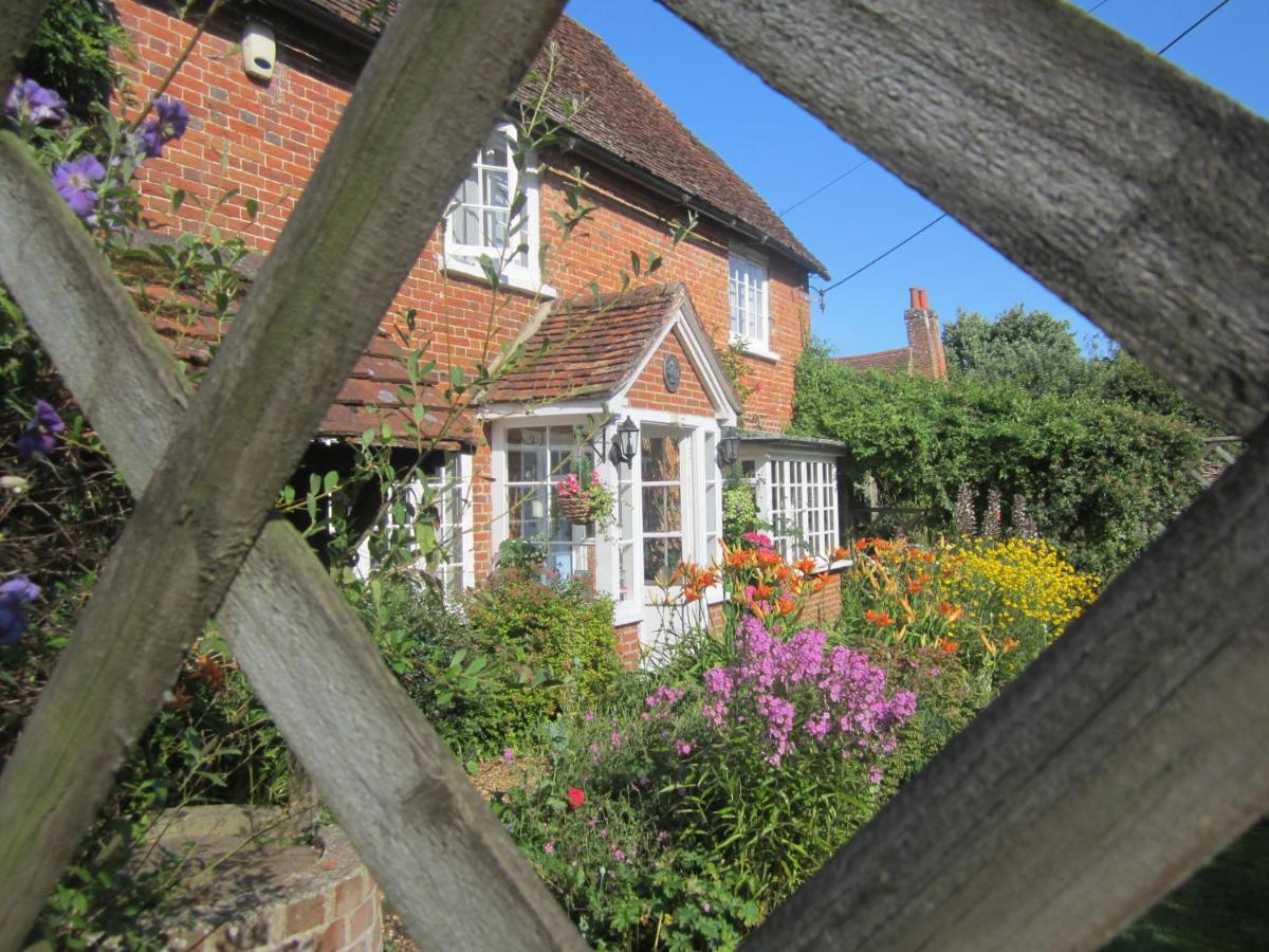 Vine Cottage Farnham  Exterior photo